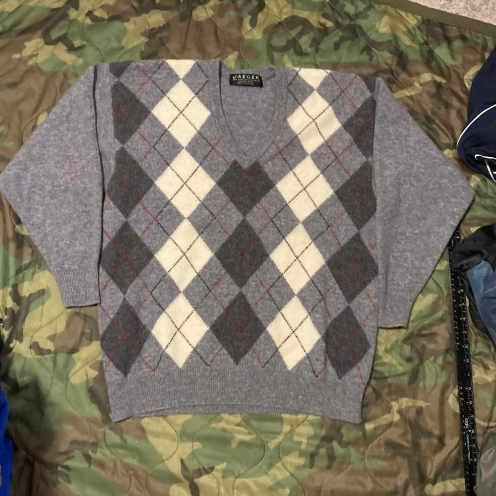 Jaeger 100% Scottish wool argyle sweater v-neck vintage grey‎ size M/21